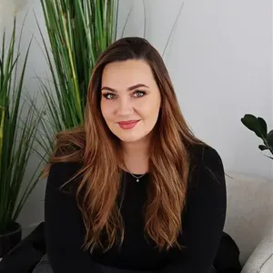 Lara Höniger